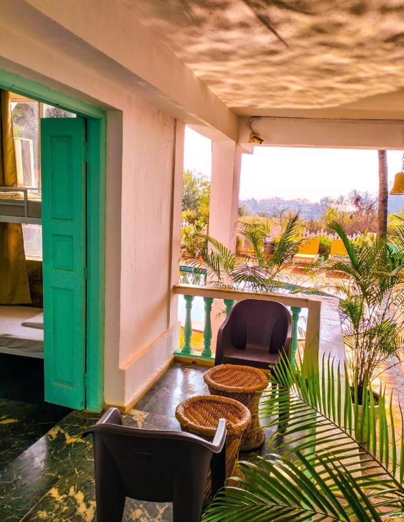 Turquoiise House Morjim Exterior foto